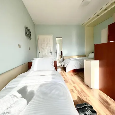公寓 Rolling - Near Blloku 地拉那