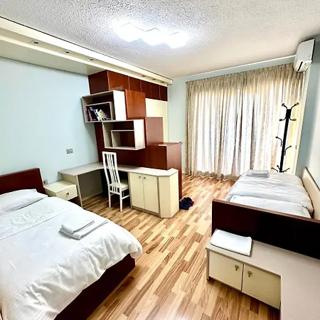 Rolling - Near Blloku Apartament