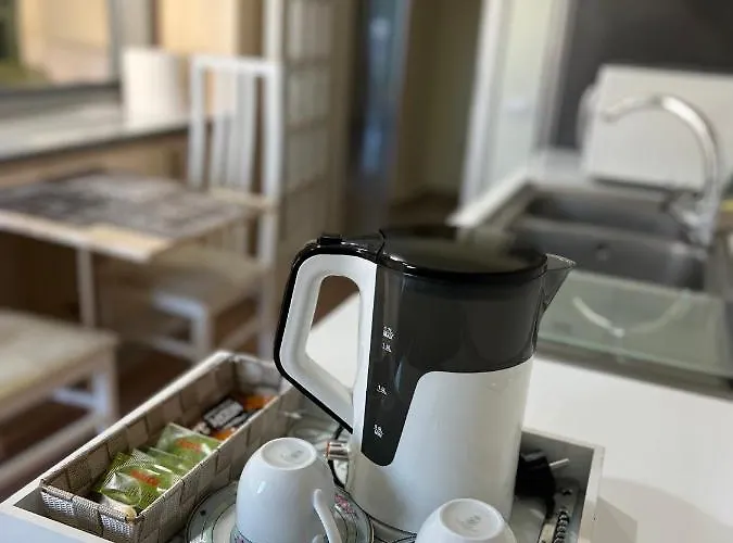 Rolling - Near Blloku * Tirana