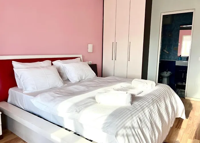 Rolling - Near Blloku Apartament Tirana