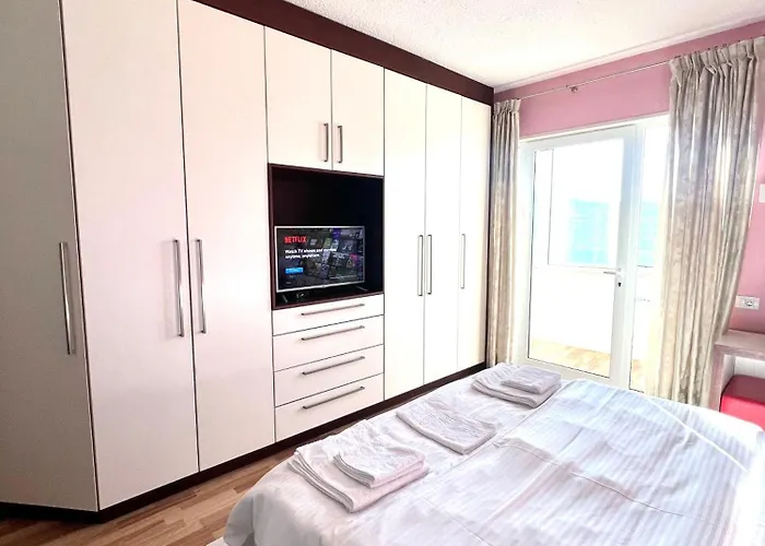 Rolling - Near Blloku Apartament Tirana