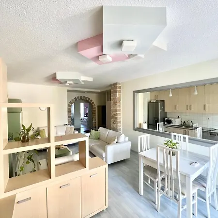 Rolling - Near Blloku Apartment Tirana