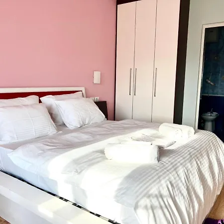 Rolling - Near Blloku Apartmán Tirana