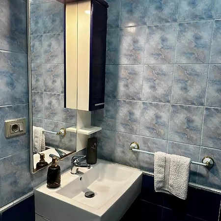 Rolling - Near Blloku Apartment Tirana